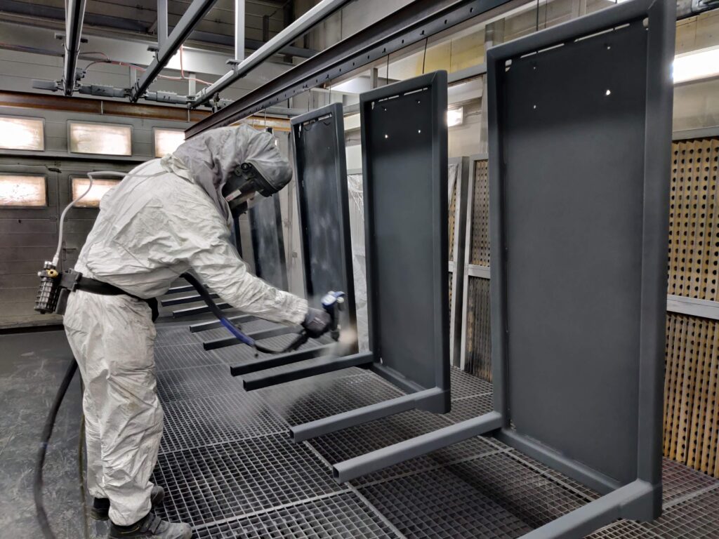 Pulverlakering af industriemner